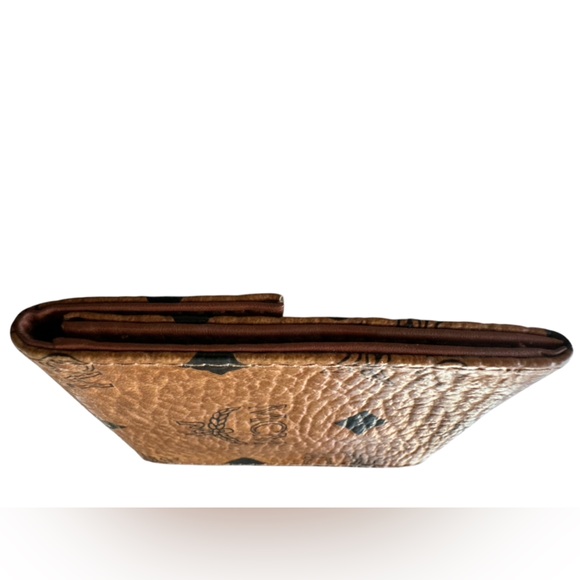 MCM Tan Monogram Coin Pouch - Picture 4 of 8